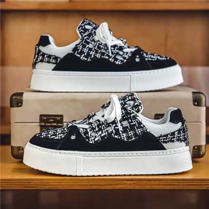 Sports Shoes