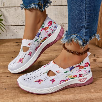 Sports Shoes